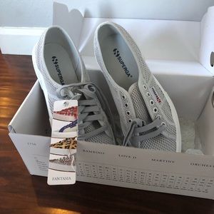 Super fun, spring and summer shoe